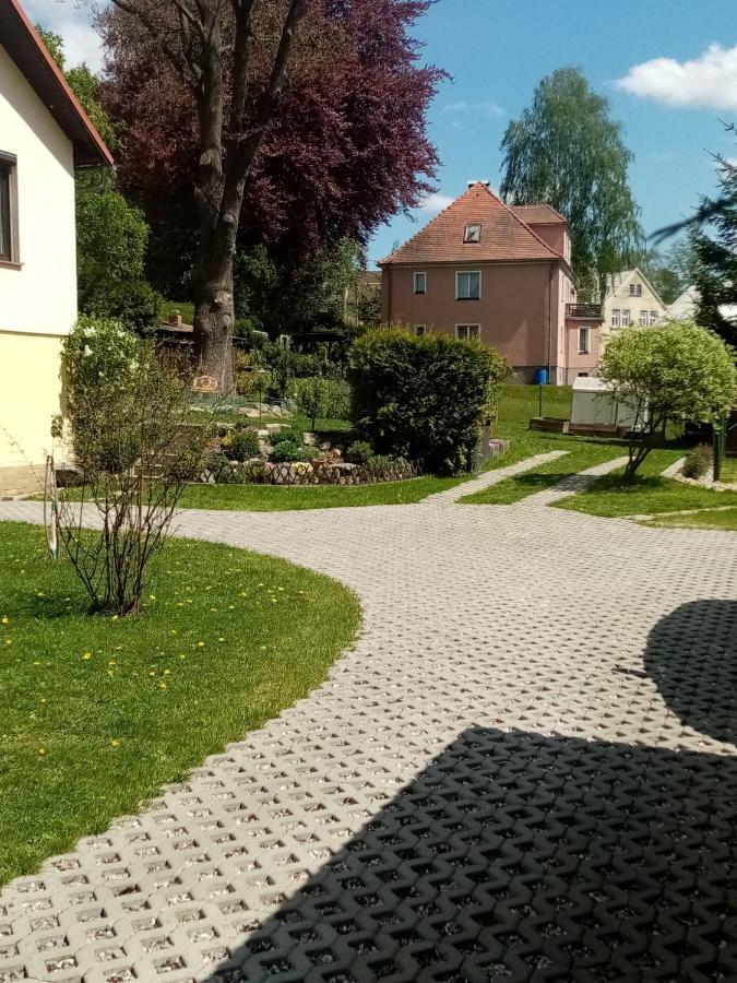 Podkrovni Apartman Tereza Lägenhet Rumburk Exteriör bild